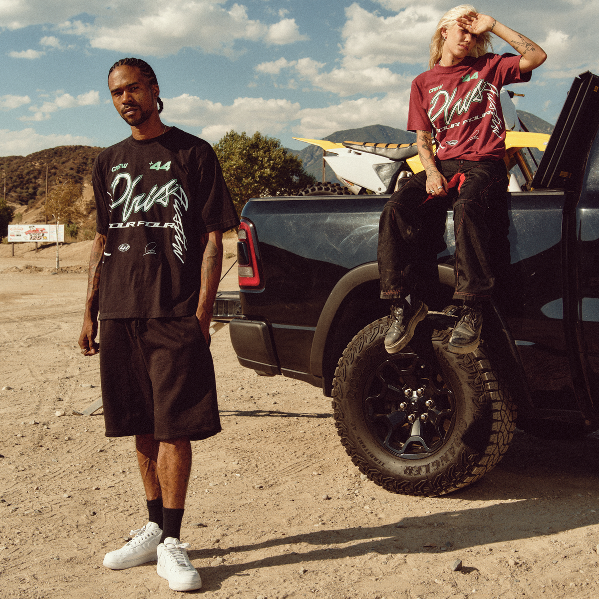 HAMILTON CREW TEE - RUBY